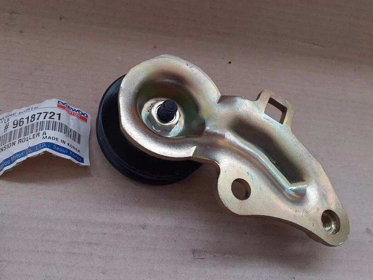 Belt Roller fits Daewoo Racer Pontiac LeMans 96187721 Genuine View Rear