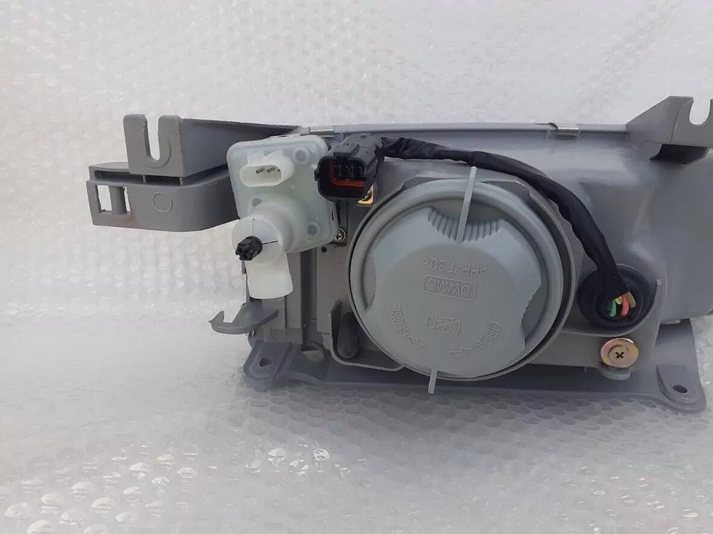 Headlight Right fits Daewoo Cielo 96232207 Genuine View Upper