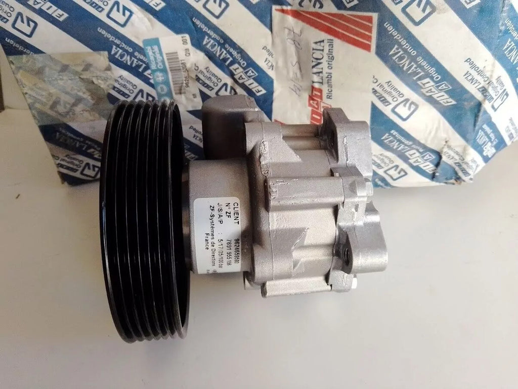 Power Steering Pump fits Fiat Scudo 9626552081 Genuine View Front