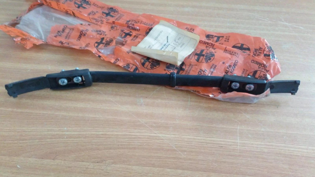 Grab Handle Rear fits Alfa Romeo 75 96300514 Genuine View Front