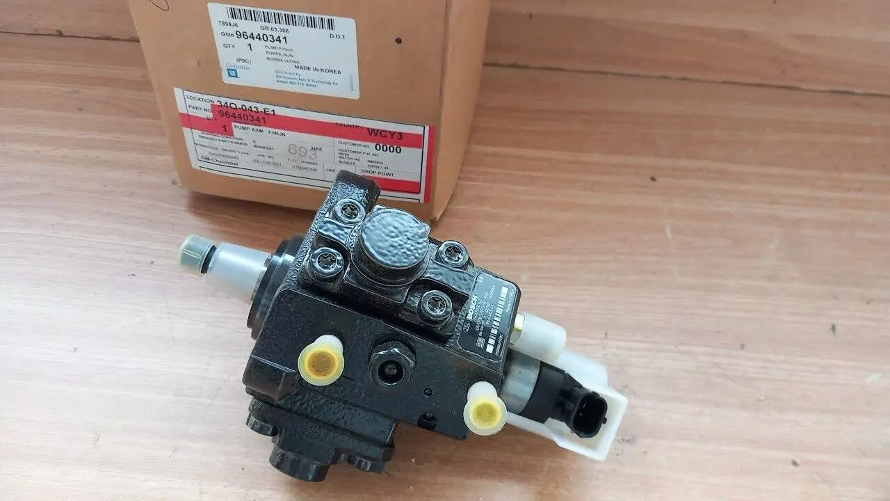 Fuel Pump fits Opel Antara Chevrolet Captiva Z20 Diesel 96440341 Genuine View Front