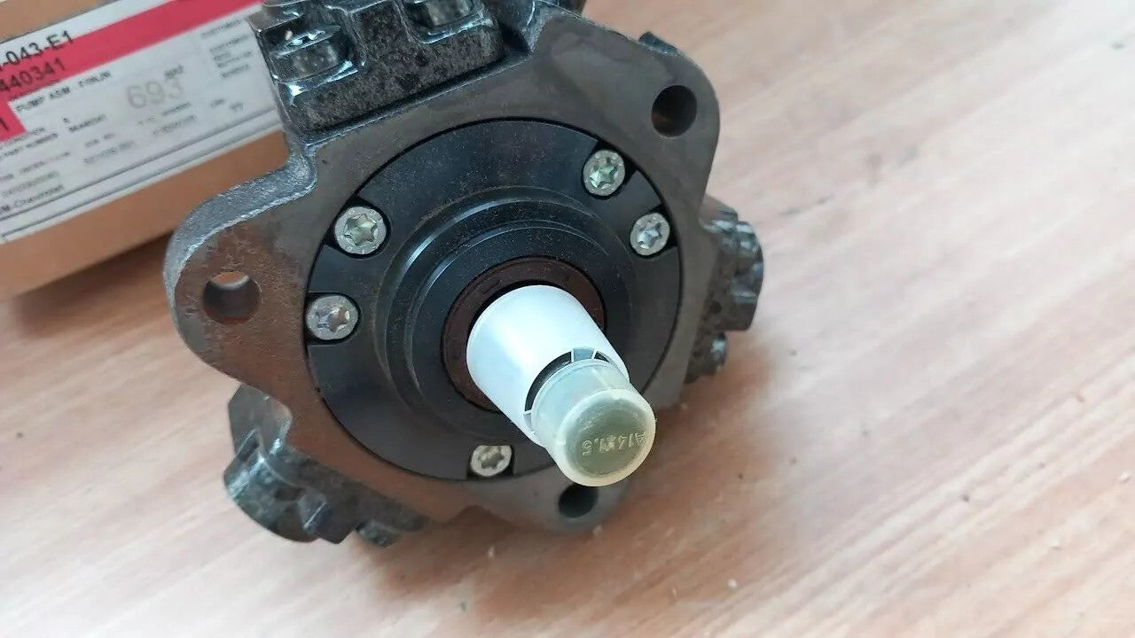 Fuel Pump fits Opel Antara Chevrolet Captiva Z20 Diesel 96440341 Genuine View Left