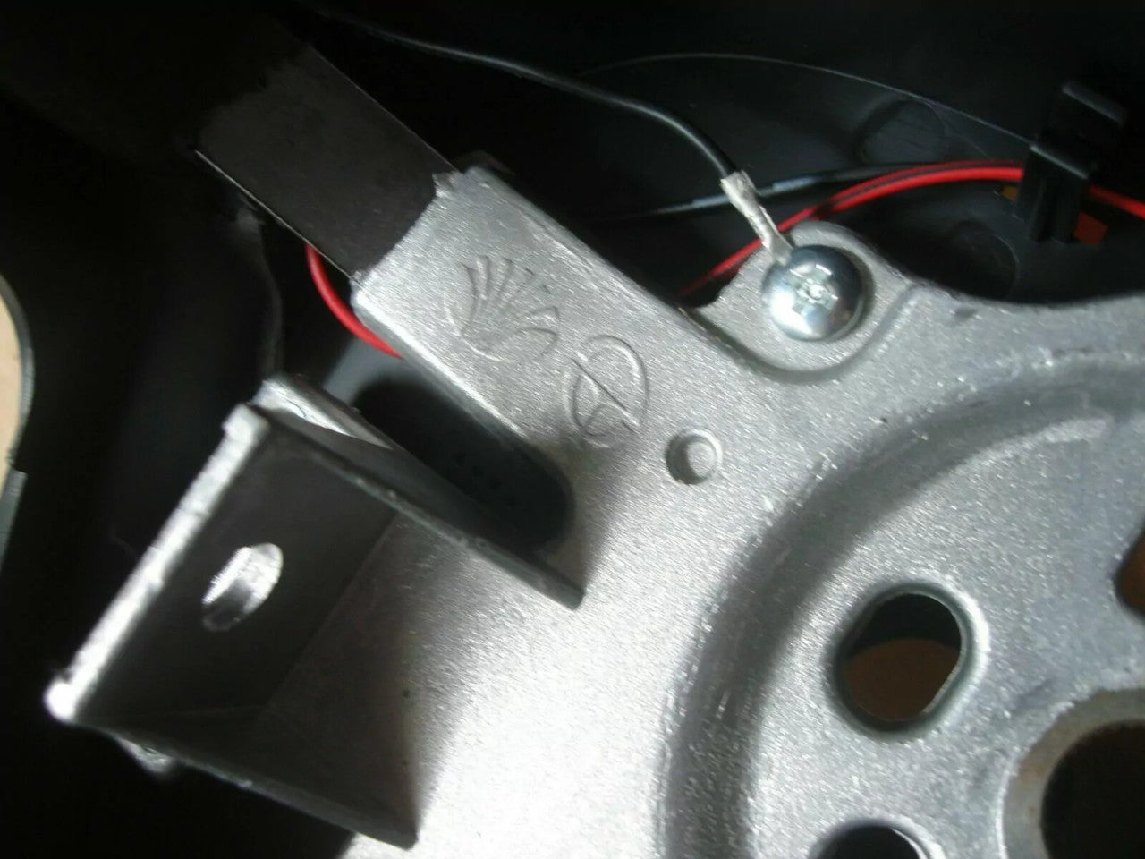 Steering Wheel fits Daewoo Kalos Chevrolet Aveo T200 96535350 Genuine View Rear