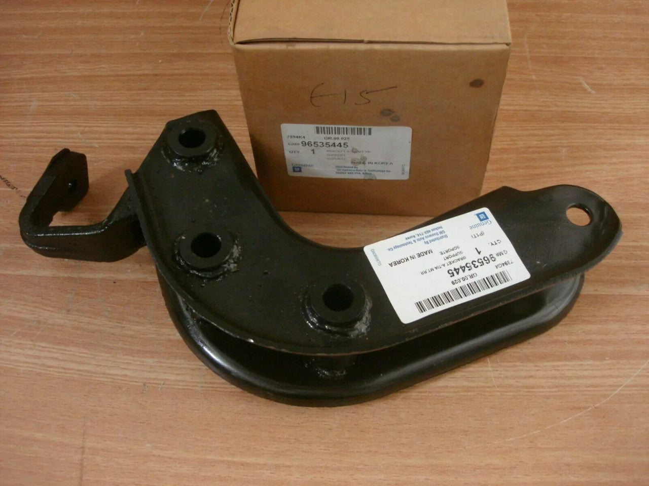 Engine Mount Bracket fits Daewoo Kalos Chevrolet Aveo T250 T255 96535445 Genuine View Front