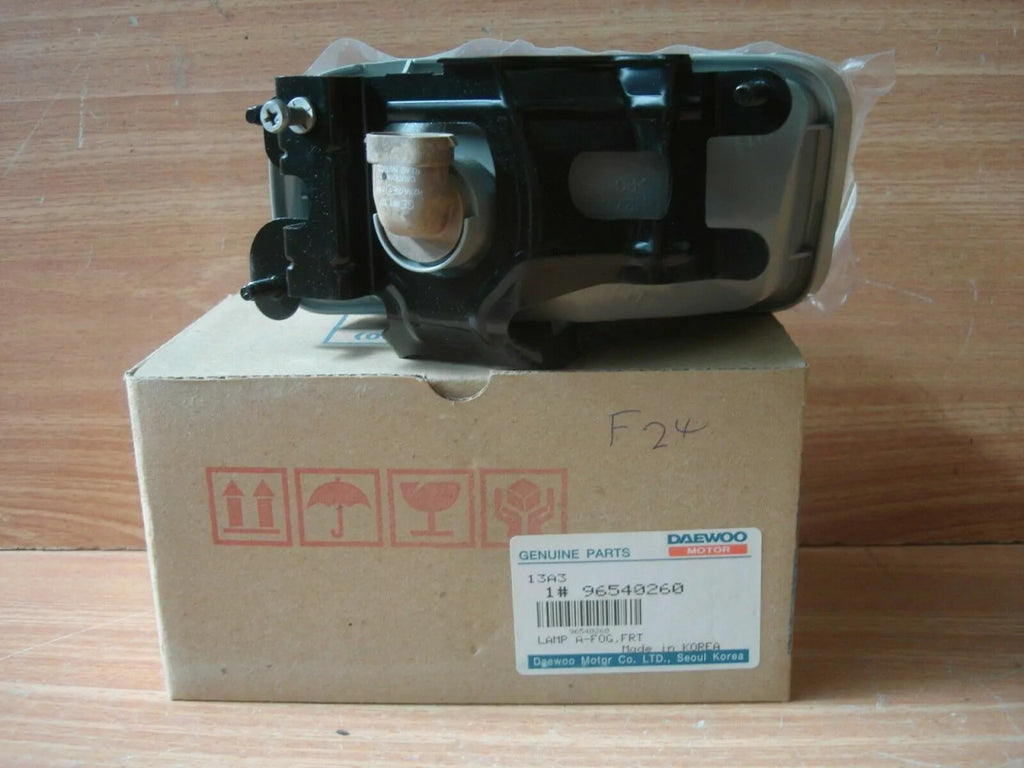 Fog Light Front Right fits Daewoo Kalos Chevrolet Aveo T200 96540260 Genuine View Rear