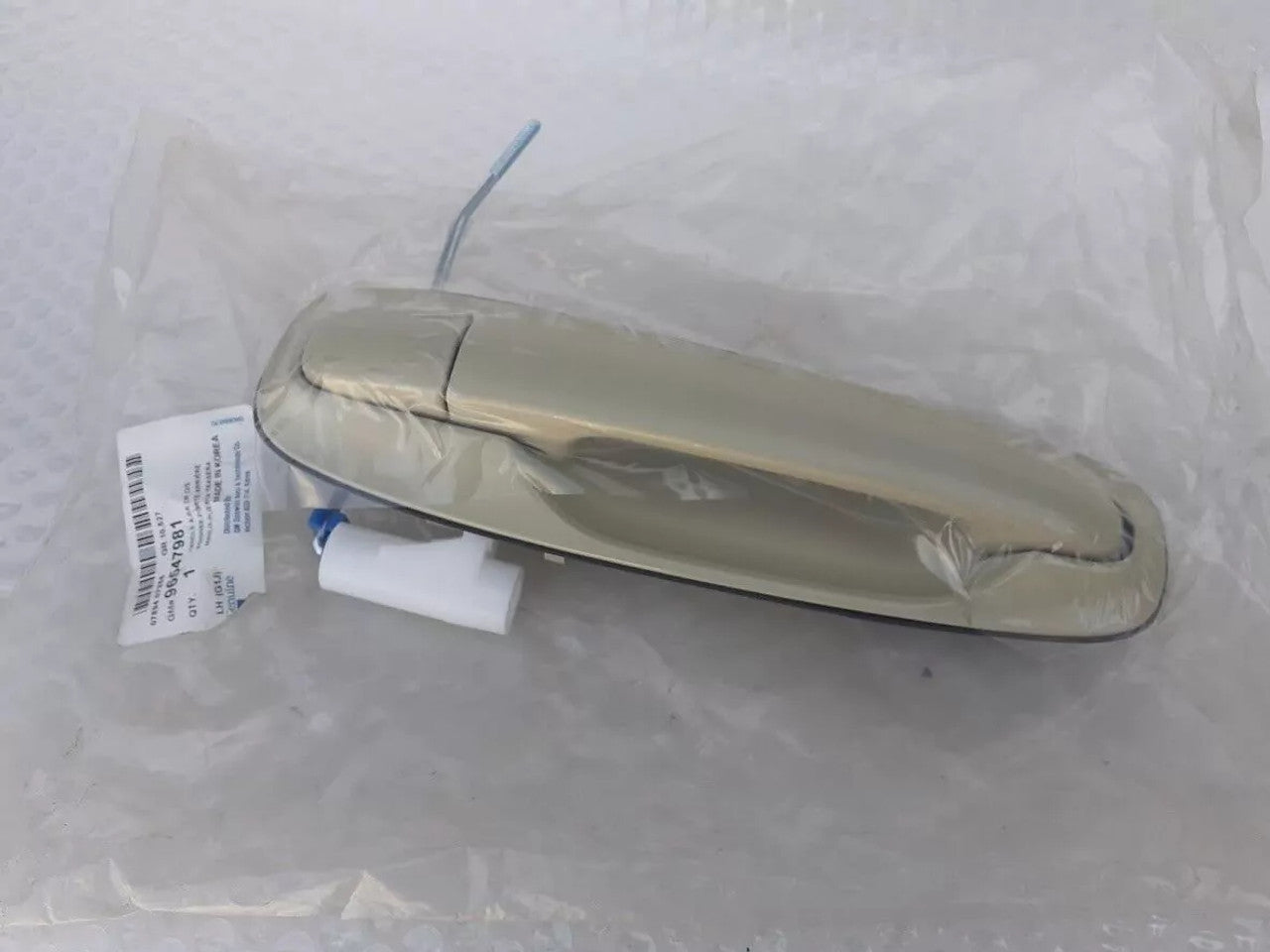 Exterior Door Handle Rear Left fits Daewoo Chevrolet Lacetti 96547981 Genuine View Front