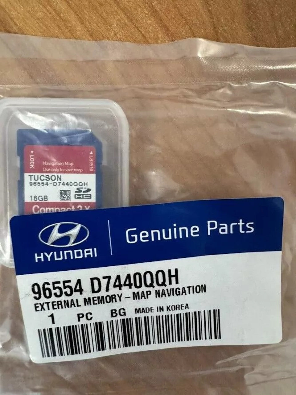 Satellite Navigation SAT NAV SD Card fits Hyundai Tucson 96554-D7440QQH Genuine 96554D7440QQH View Front