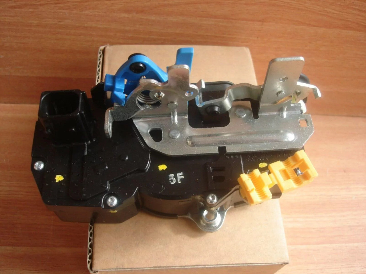 Door Lock Rear Right fits Opel Vauxhall Antara 96660904 Genuine View Right