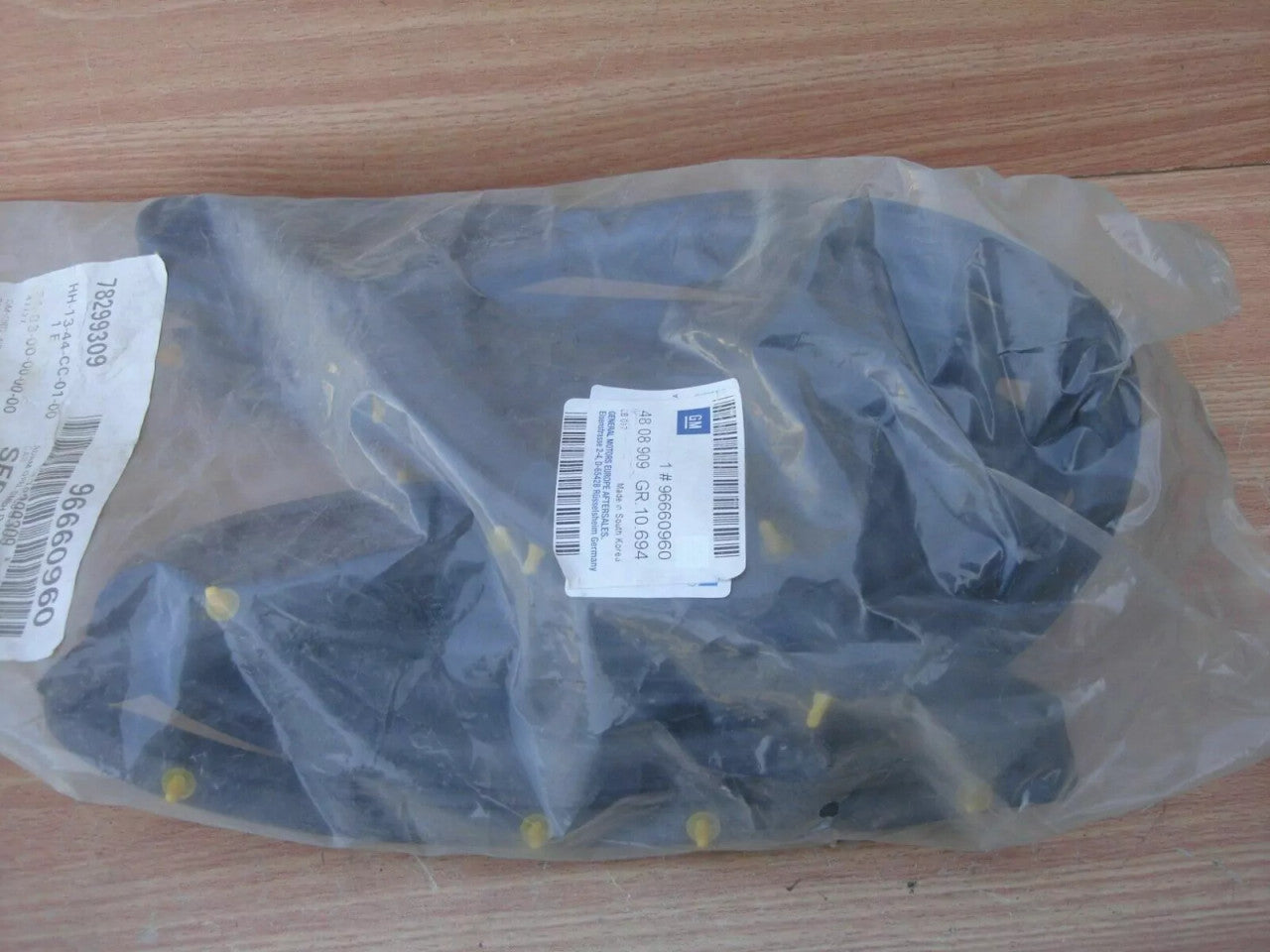 Door Seal Weather Strip Rear Right fits Opel Vauxhall Antara 96660960 Genuine View Front