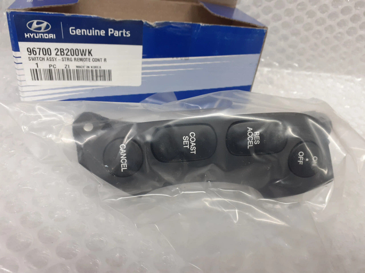 967002B200WK View Front