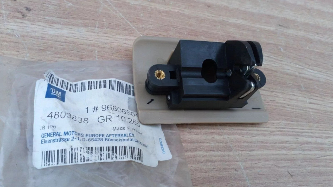 Glove Box Lock RHD fits Opel Vauxhall Antara 96806504 Genuine View Rear