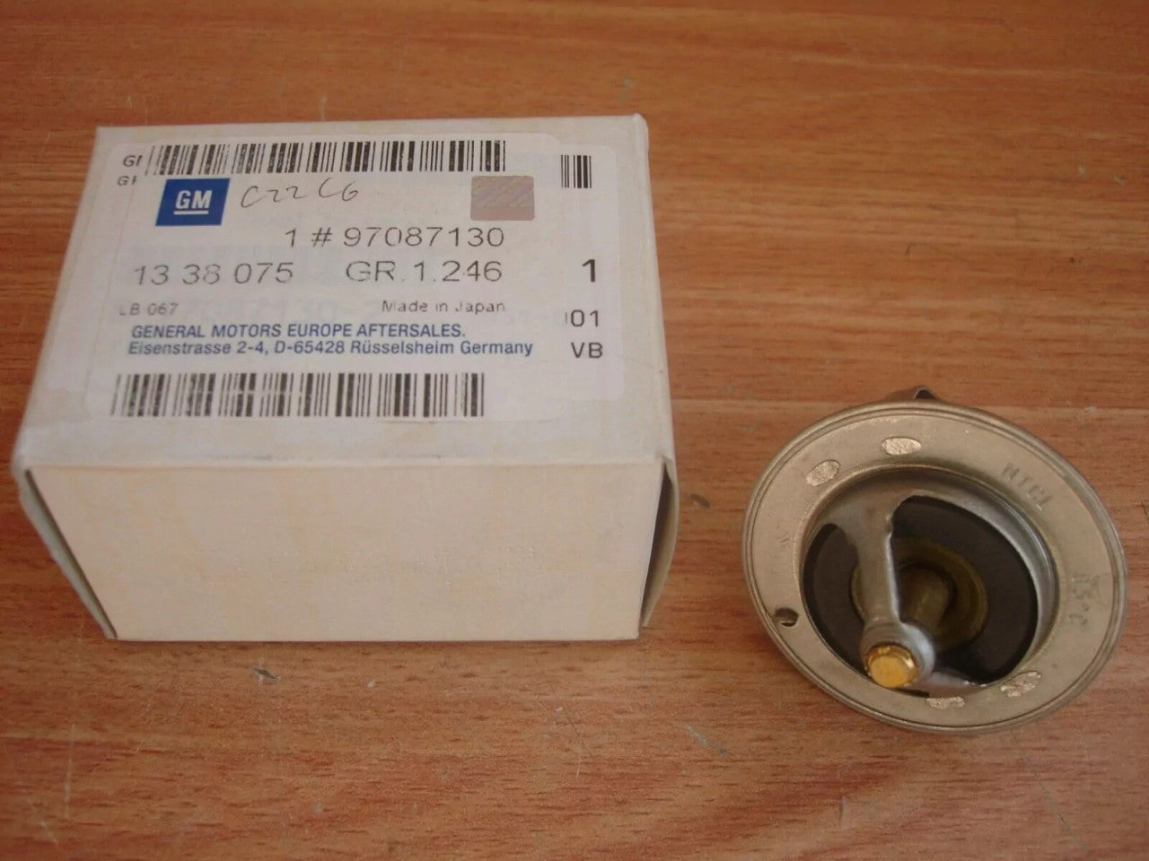 Thermostat fits Opel Vauxhall Corsa B Vectra A B 15D 17D X17TD 97087130 Genuine View Rear