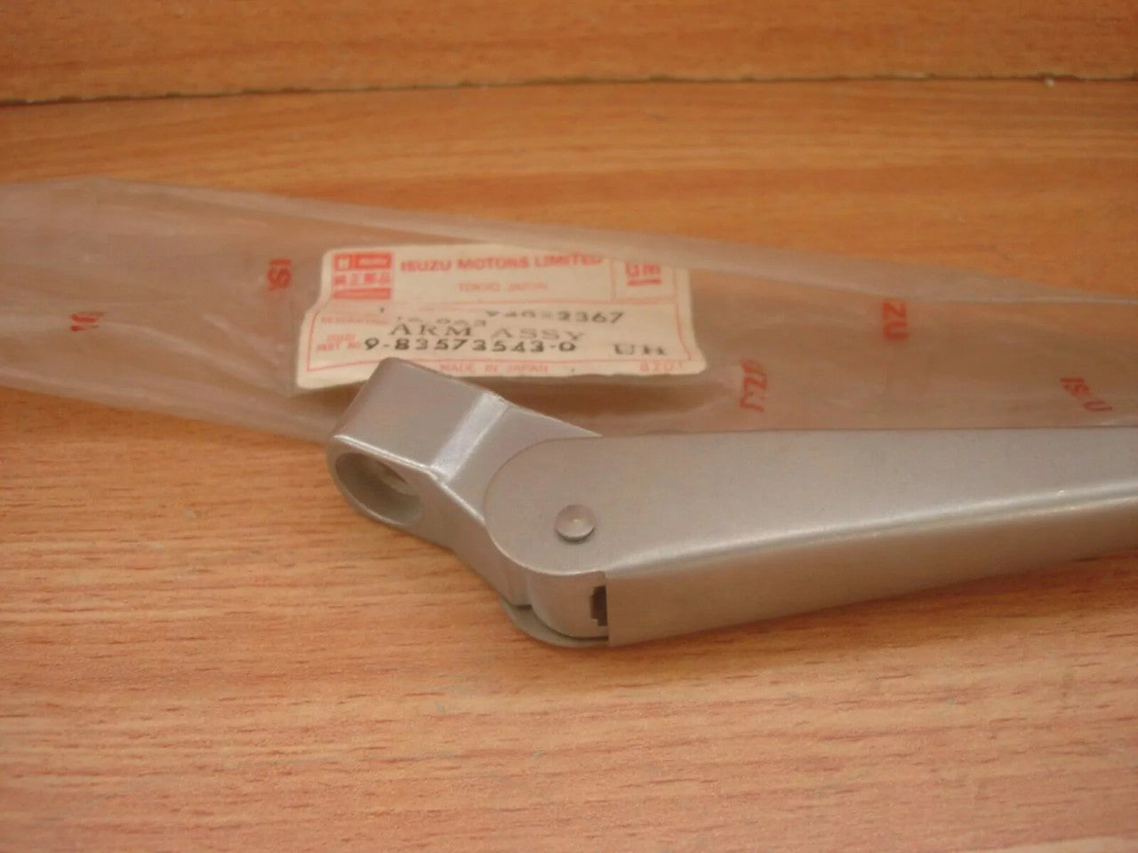Wiper Arm fits Isuzu Faster Pickup KB 9835735430 Genuine View Rear