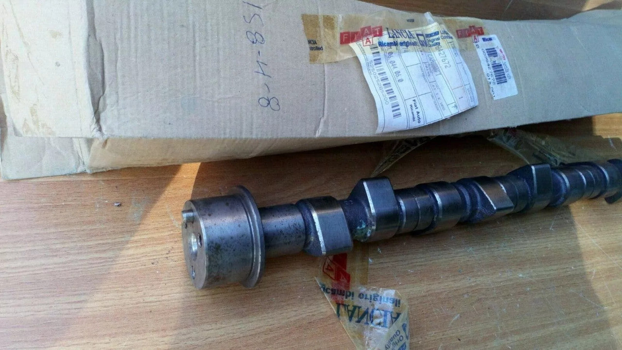 Camshaft fits Fiat Ducato Iveco Daily Peugeot Boxer Citroen 98427672 Genuine View Rear