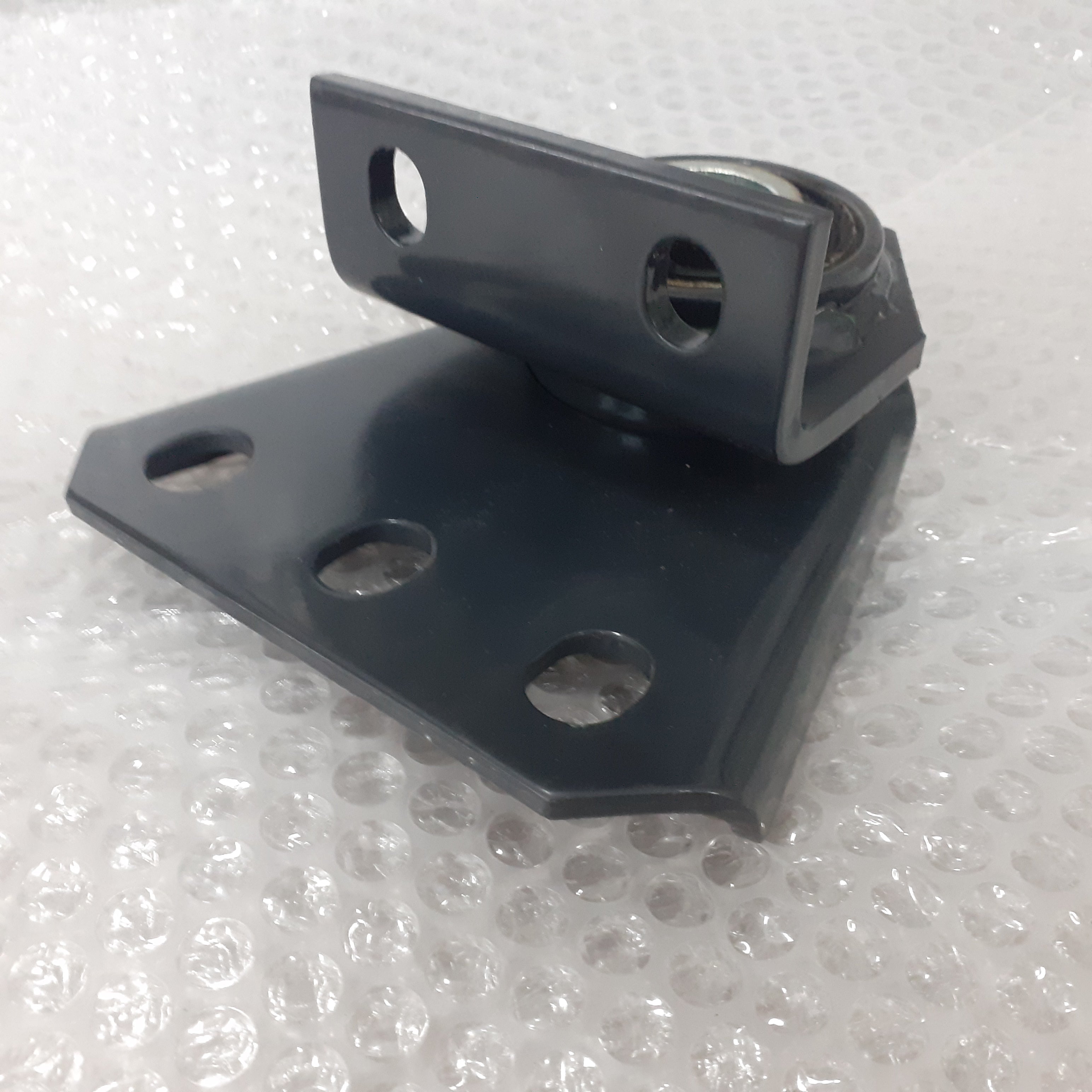 Stabilizer Bar Carrier Upper Bracket Mounting fits Iveco EuroCargo 98467398 Genuine View Rear