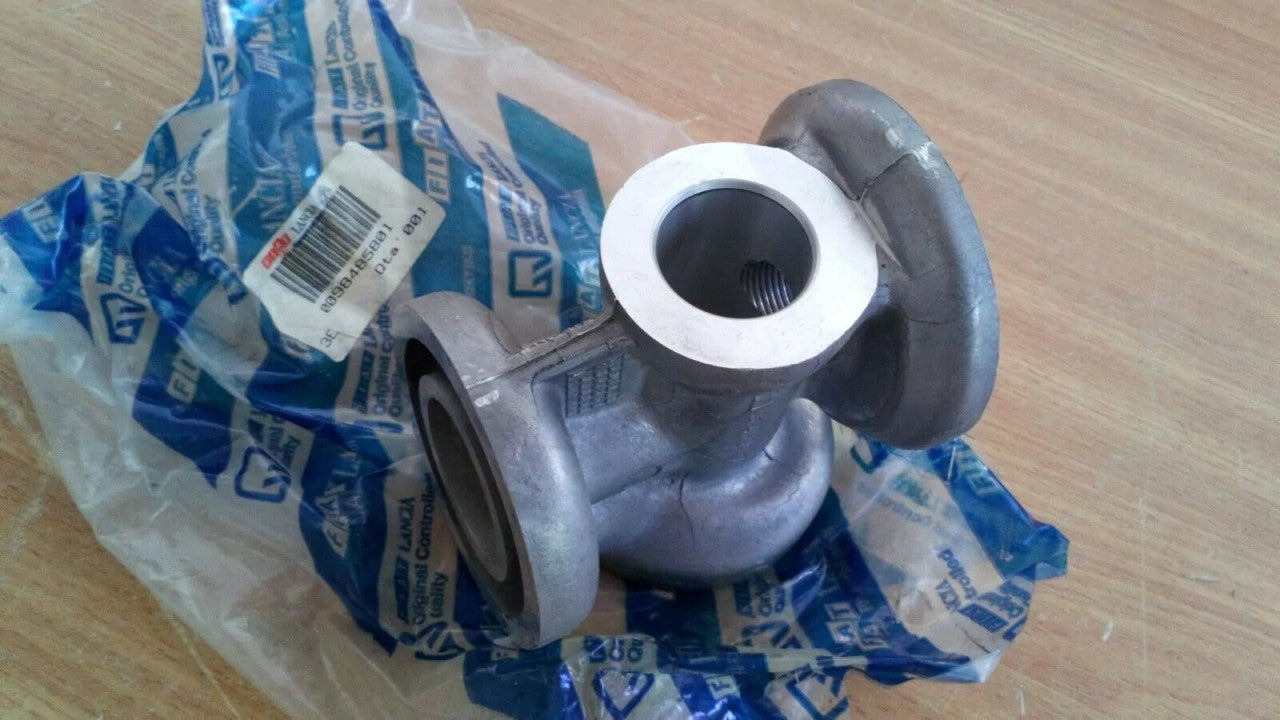 Oil Filter Cooler Base Mount Housing fits Fiat Ducato Iveco Peugeot Citroen 98485801 View Right