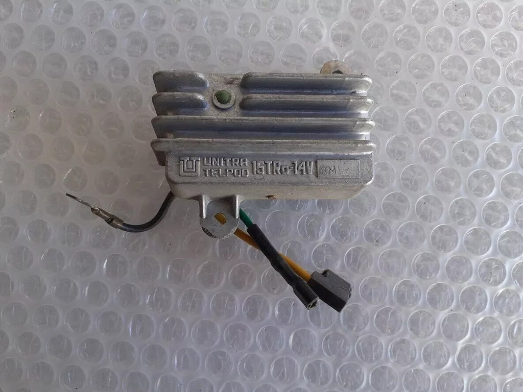 Alternator Voltage Regulator fits Fiat 126 9939316 Genuine View Front