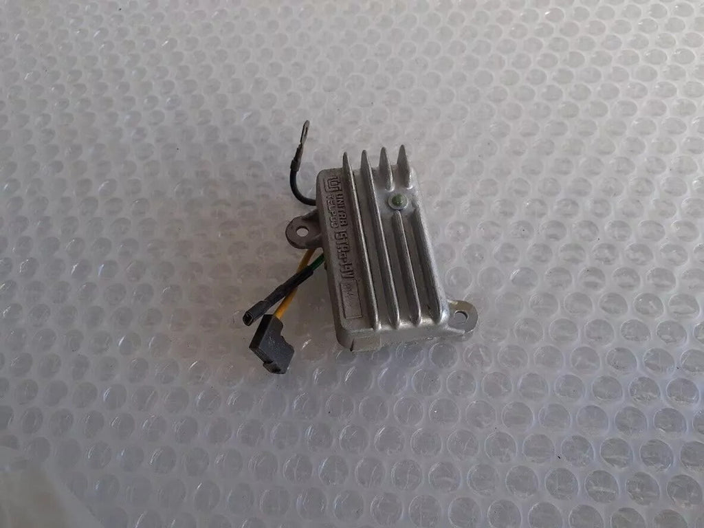 Alternator Voltage Regulator fits Fiat 126 9939316 Genuine View Left