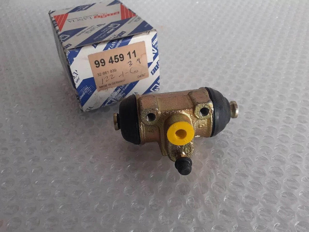 Brake Wheel Cylinder fits Fiat Ducato 9945911 Genuine View Right