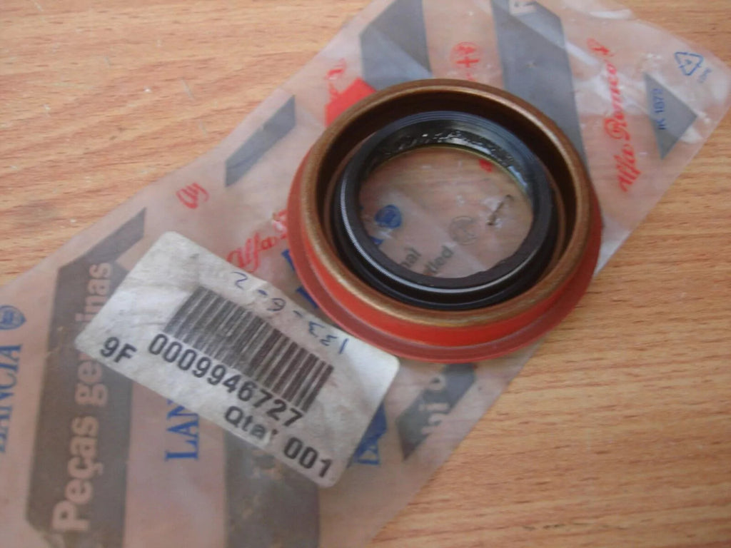 A/T Shaft Oil Seal fits Fiat Croma Alfa Romeo 156 Lancia Kappa Lybra 9946727 View Rear