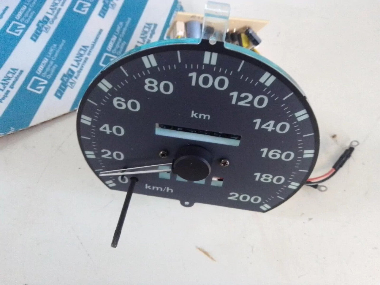 Speedometer Gauge fits Fiat Punto Cabrio Gamma 9947209 Genuine View Rear