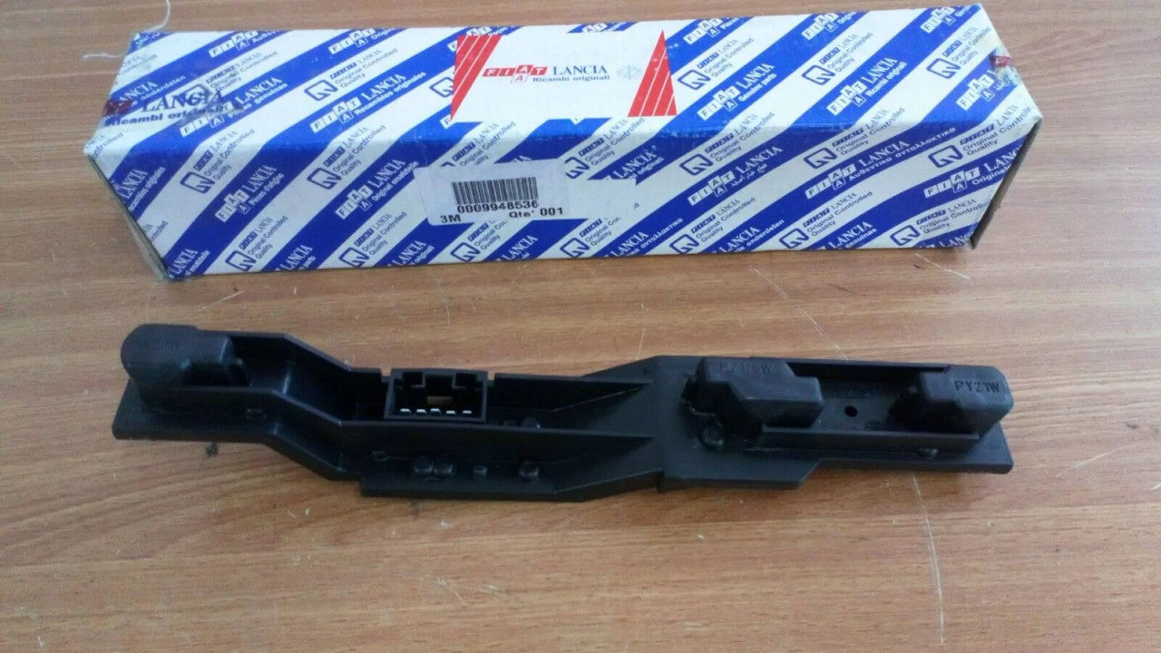 Tail Light Base Socket Right fits Fiat 500 Cinquecento 9948536 Genuine View Rear