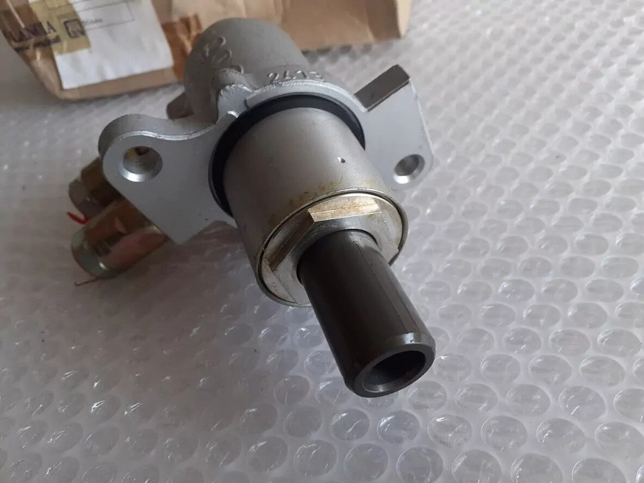 Brake Master Cylinder fits Fiat Punto 77364496 Genuine 9948675 View Upper