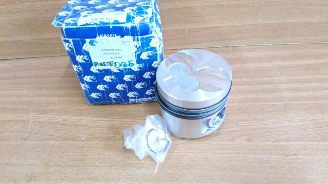 4x Pistons & Rings fits Nissan TD25 engine 92.9mm Bore STD A350759 View Front