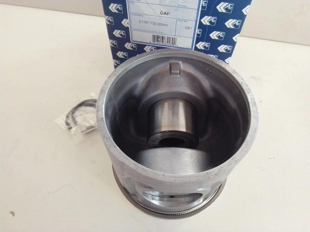 Piston fits DAF 95 Platform Truck Tractor Chassis T17 T24 T32 130mm Bore A350862/STD View Right