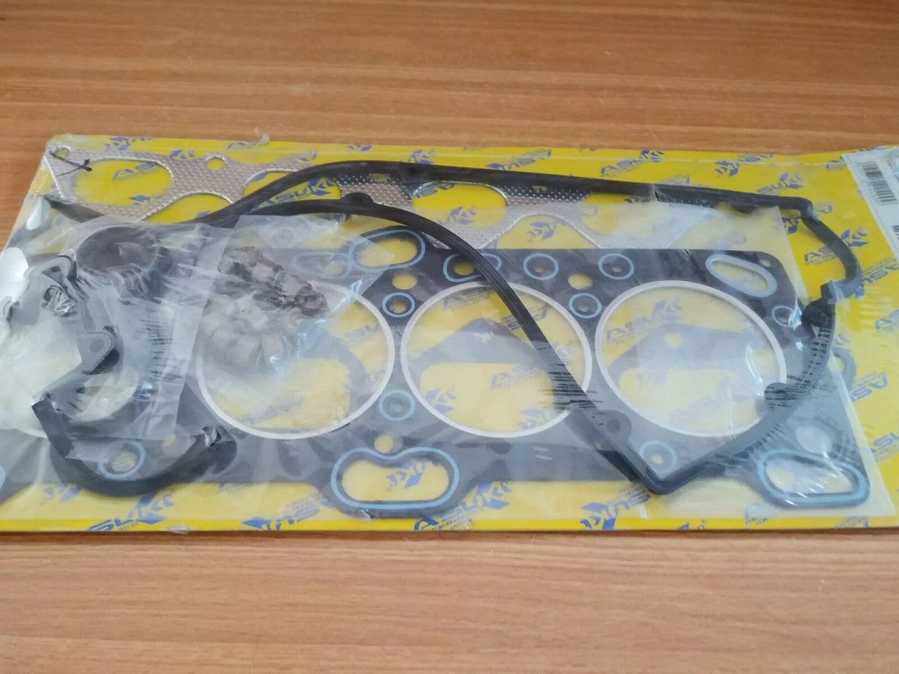 Head Set Gasket kit fits Mitsubishi 4G61 GTi 16v engine AHS-6320 View Front