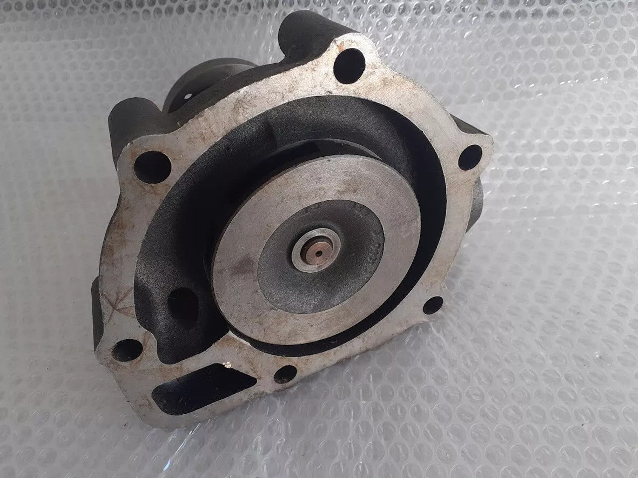 Water Pump fits Scania 11 111 259065 571055 BR727 View Left