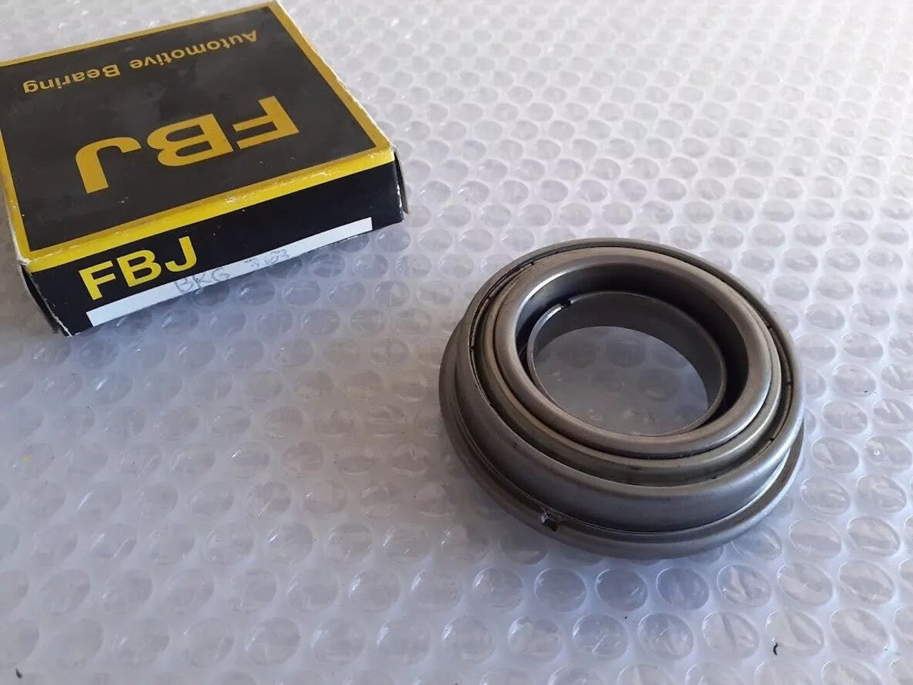 Clutch Release Bearing fits Isuzu ELF WHR NKR NHR BL36 BL46 BRG363 View Rear