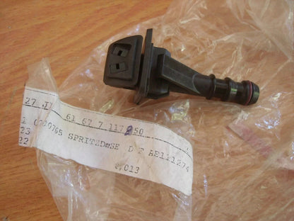 Wipers Washer Nozzle Right fits BMW 1 Series E87 61677117850 BW-61-67-7-117-850 View Rear