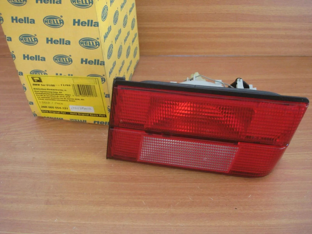 Tail Light Inner Right fits BMW 5 Series E34 63211384012 BW-63-21-1-384-012 View Front