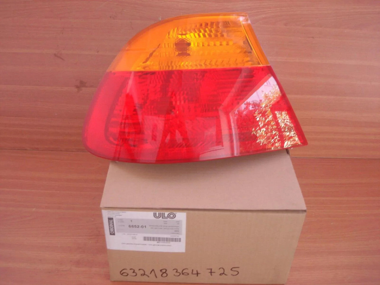Tail Light Left fits BMW 3 Series E46 Coupe M3 CSL 63218364725 BW-63-21-8-364-725 View Front