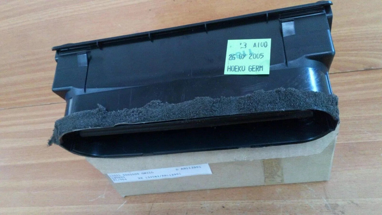 Center Console Air Vents Grill fits BMW E36 64228390216 Genuine BW-64-22-8-390-216 View Right