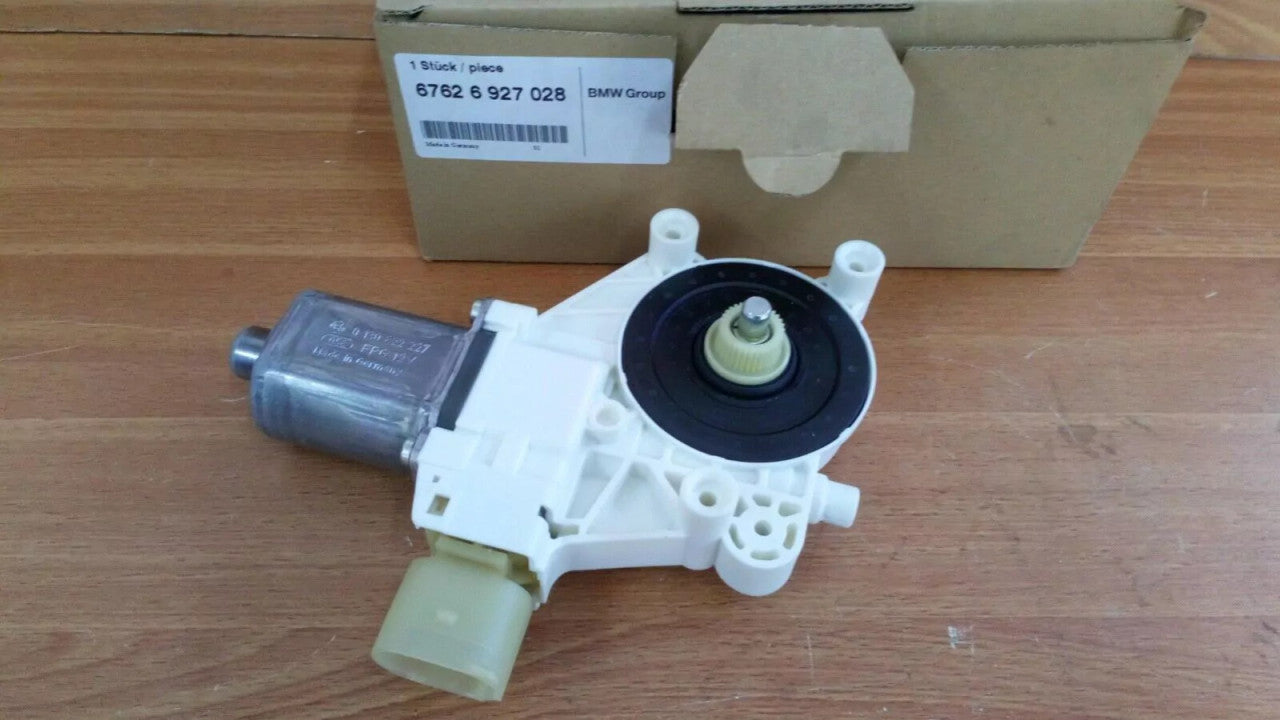 Window Motor Front Right fits BMW 1 E87 3 E90 E91 X1 E84 67626927028 Genuine BW-67-62-6-927-028 View Rear