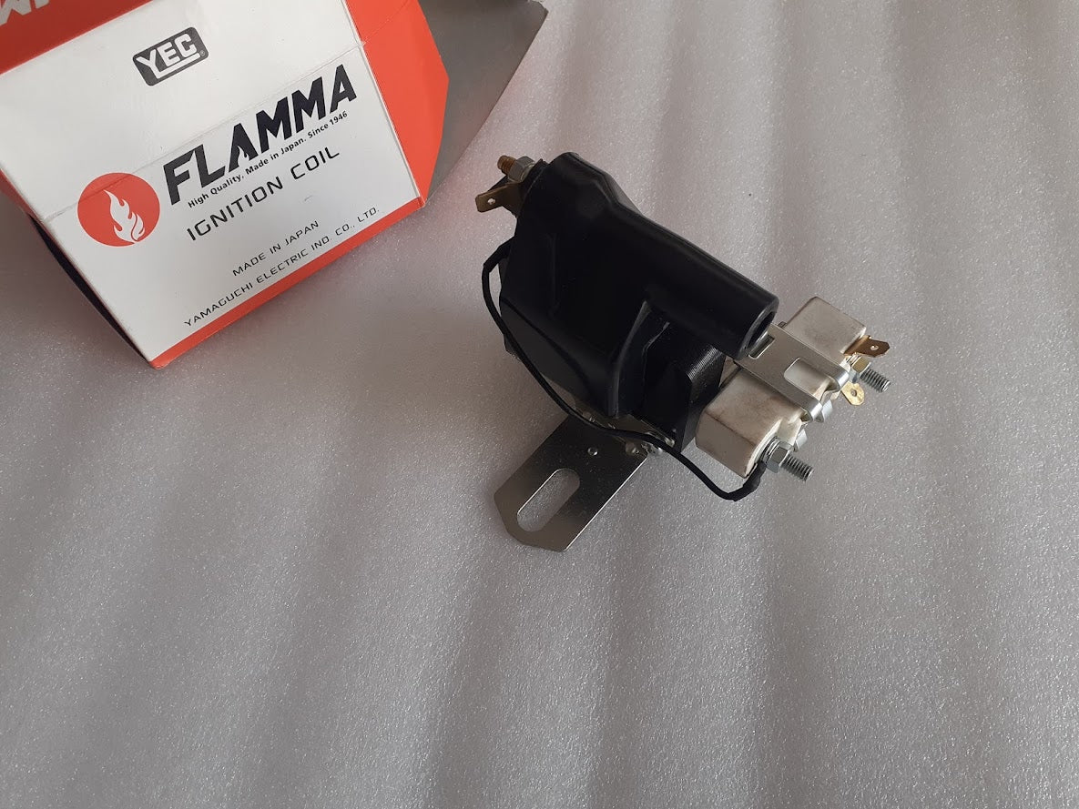 Ignition Coil fits Suzuki Carry Every DA DB Mitsubishi L200 Triton Truck View Right