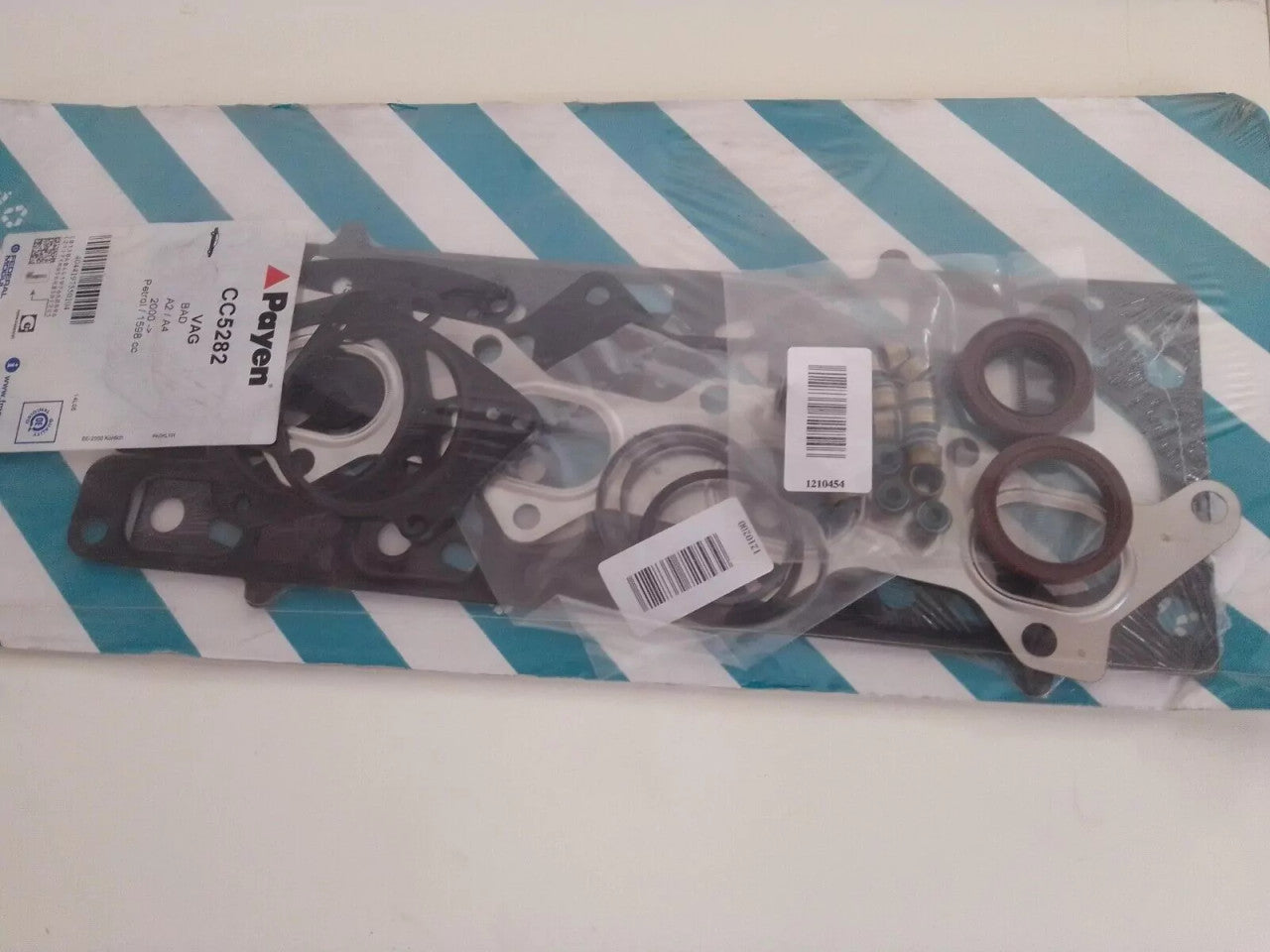 Head Set Gaskets kit fits VW Golf Audi A2 FSi 1598cc BAD CC5282 View Front