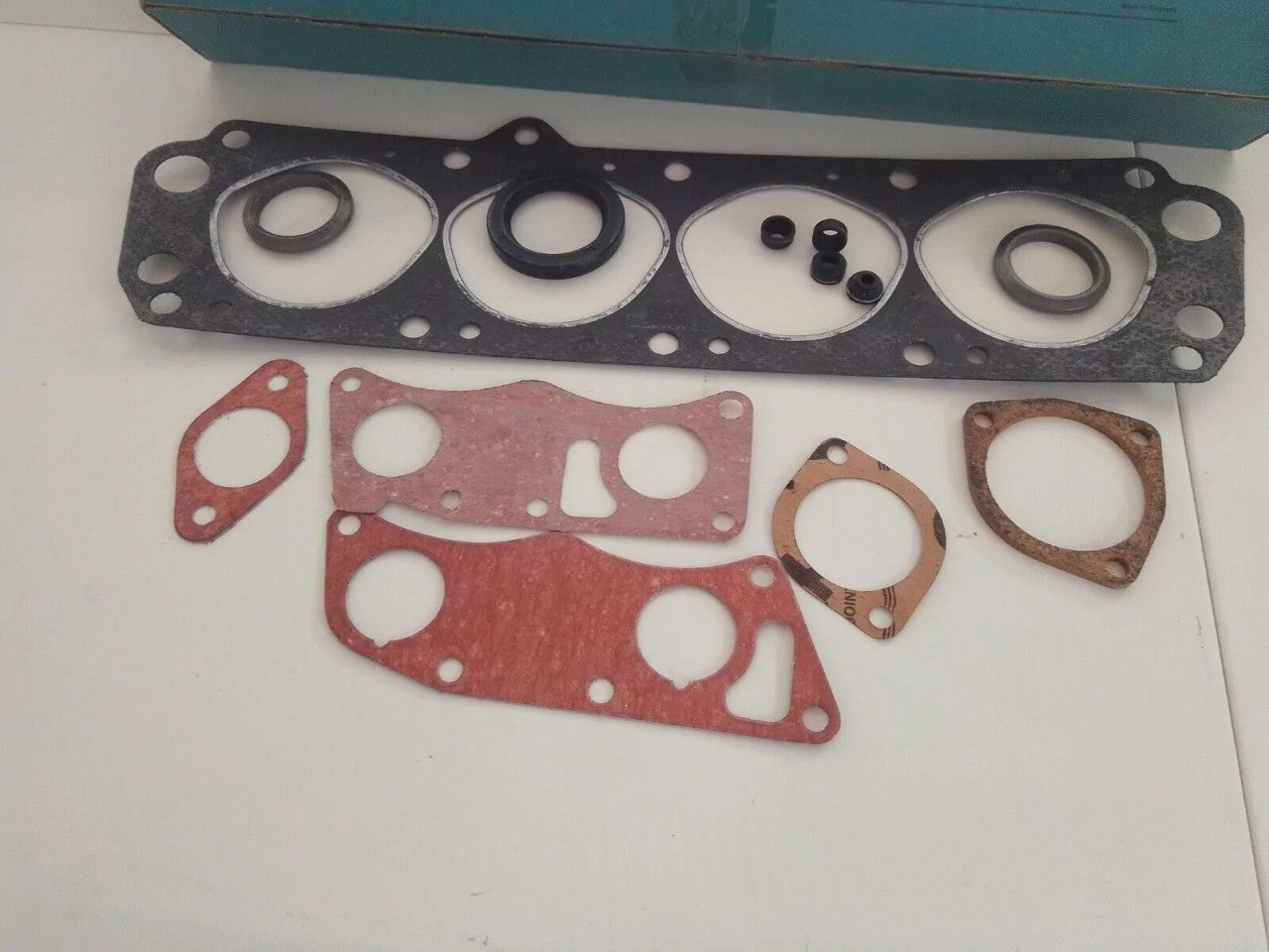 Head Set Gaskets kit fits Vauxhall Victor FD Super Firenza 1595cc OHC CH931 View Front