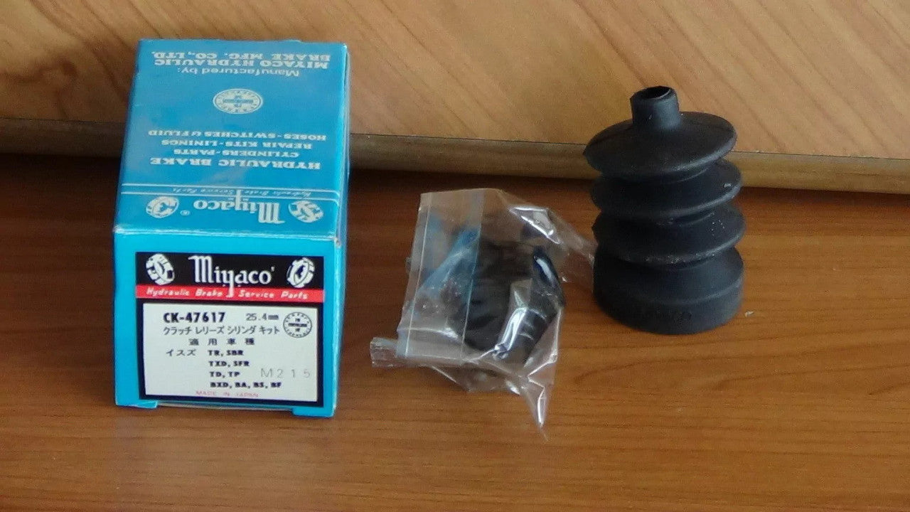 Clutch Slave Cylinder Repair Kit fits Isuzu Forward Truck 1 inch 25.4mm CK47617 View Front