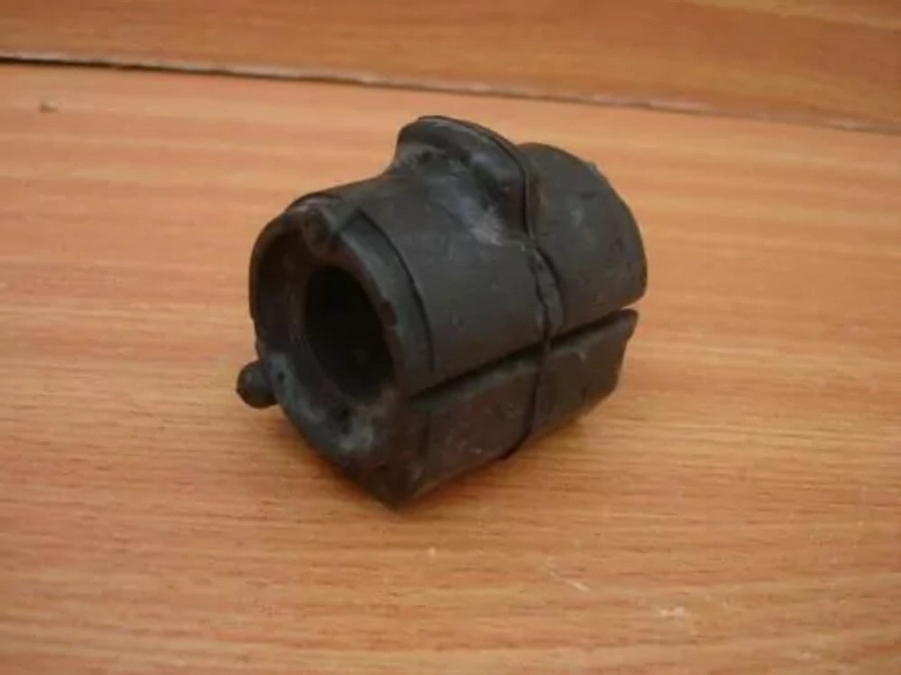 2x Suspension Stabilizer Bar Bushing Front fits Mazda 2 DY Ford Fiesta Fusion DD32-34-156 View Front