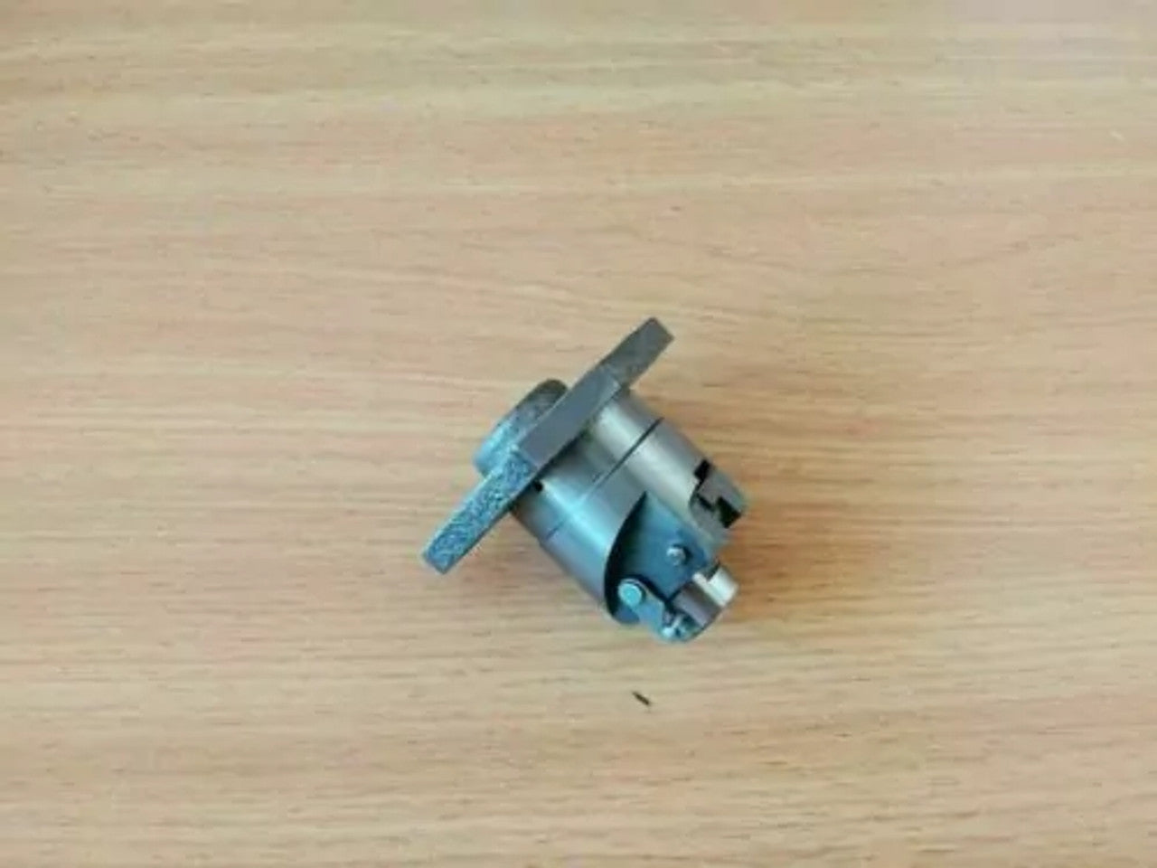 Timing Chain Tensioner fits Mazda 323 Familia GLC BD BF Ford Laser E3 E5 engines E301-12-500 View Right