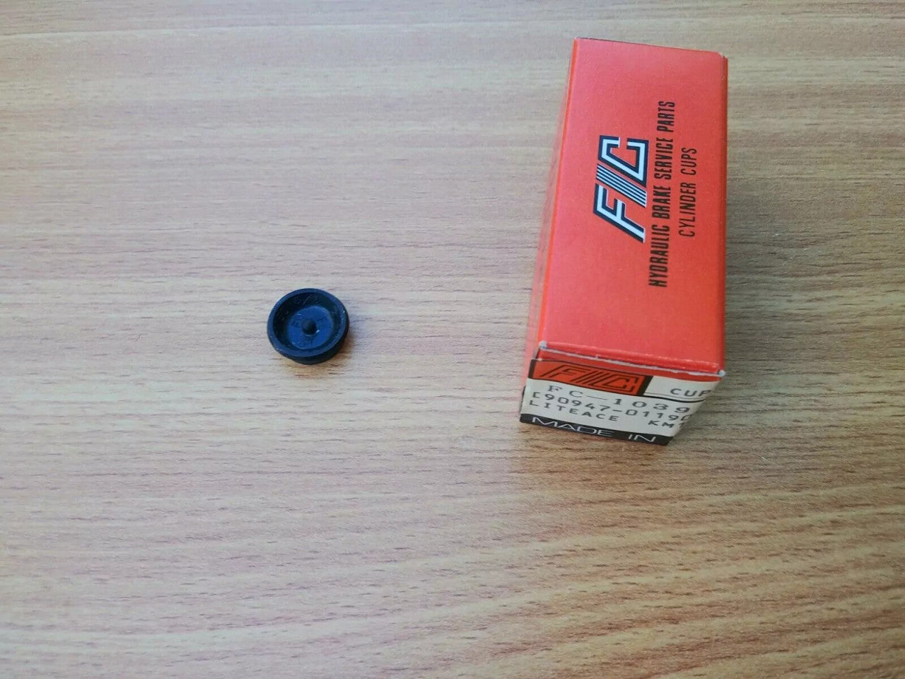 8 Pieces LOT Wheel Cylinder Cups Seals 5/8 15.88mm NEW FC1039 View Front