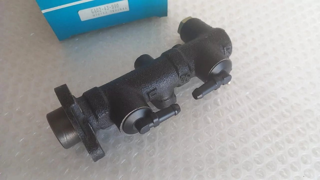 Brake Master Cylinder LHD fits Mazda Capella CB 626 7/8 GA02-43-990 View Rear