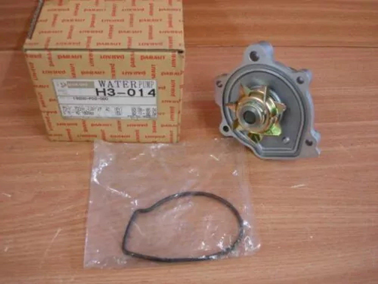 Water Pump fits Honda Accord AAC AAD Prelude AAB ET1 ET2 ET3 ET4 EZ engines H3-014 View Rear