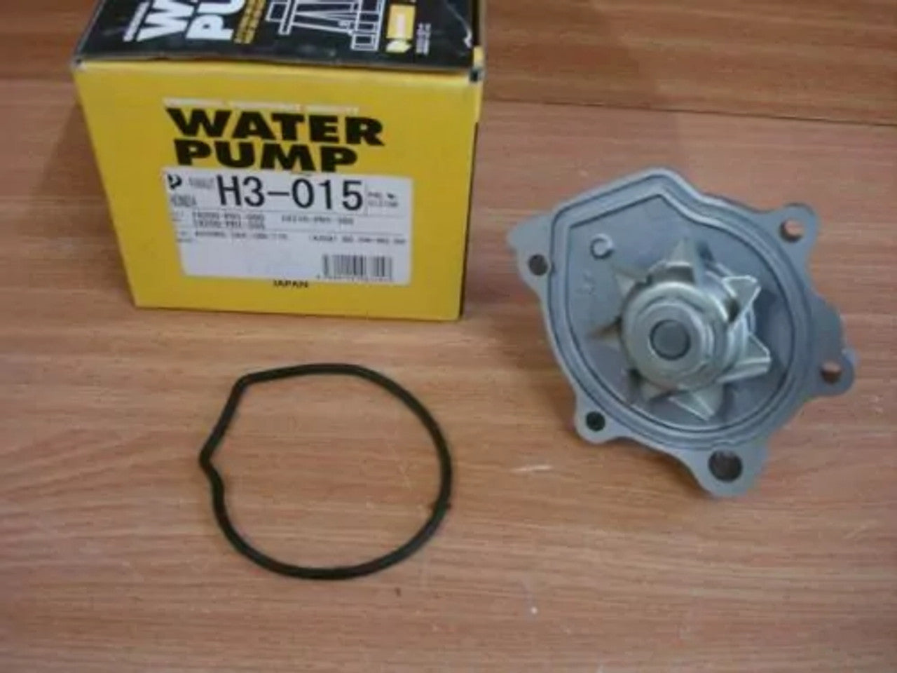 Water Pump fits Honda Accord CA4 CA5 Prelude ABA BA3 A16A A20A engines H3-015 View Rear