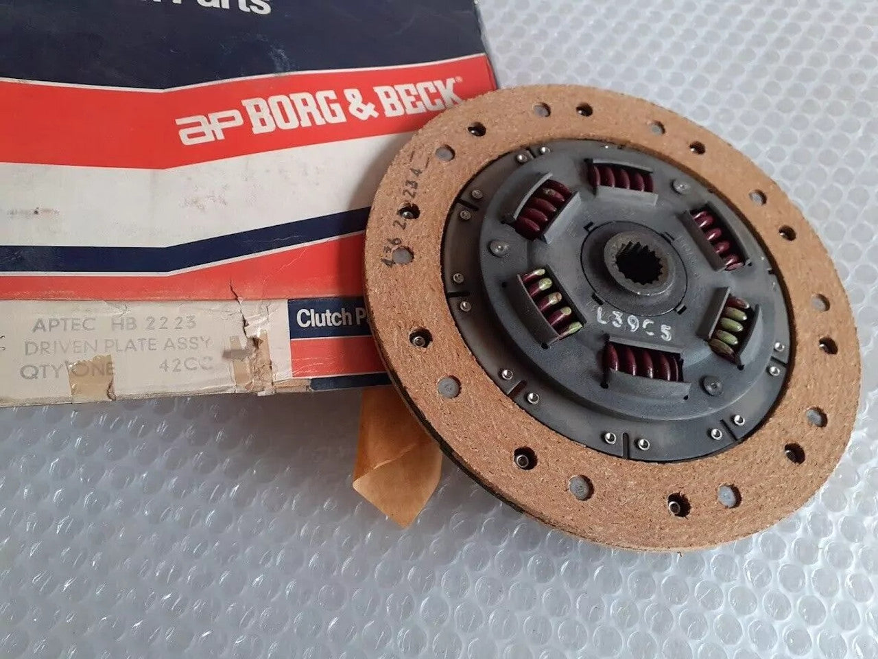 Clutch Disc Plate fits Saab 99 900 4 Speed except Turbo 216mm HB2223 View Front