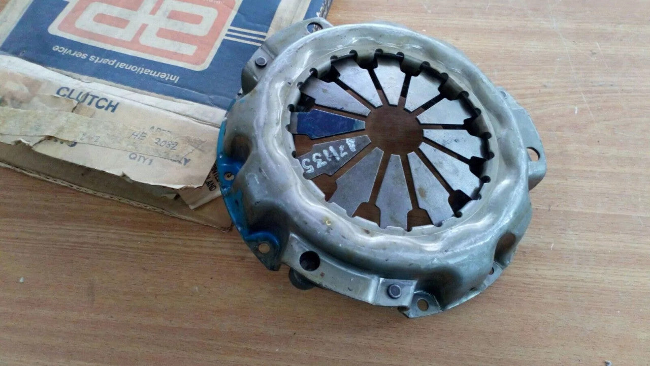 Clutch Pressure Plate fits Ford Fiesta Escort Reliant Robin Rialto 165mm HE2032 View Front