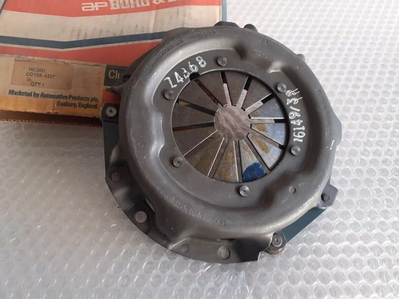 Clutch Pressure Plate fits Triumph 1300 TC 1965-1970 HE2831 View Front